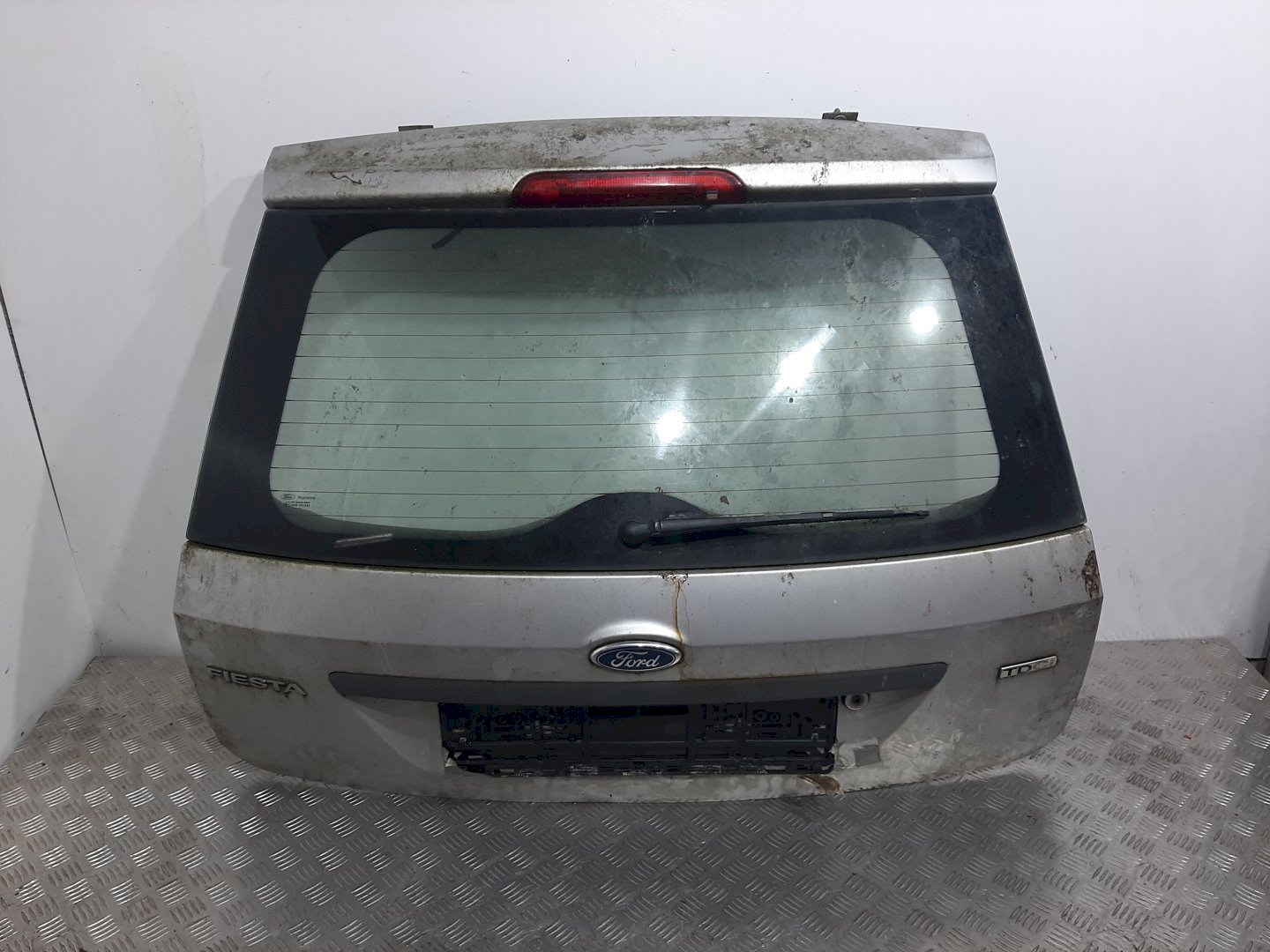 Крышка багажника - Ford Fiesta 5 (2002-2009)