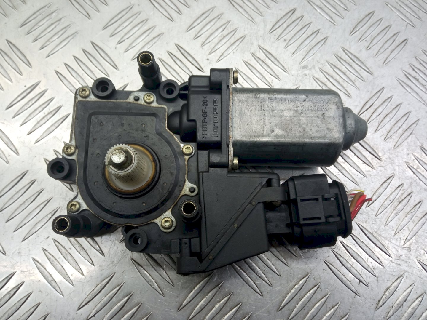 Моторчик стеклоподъемника - Audi A4 B5 (1994-2001)