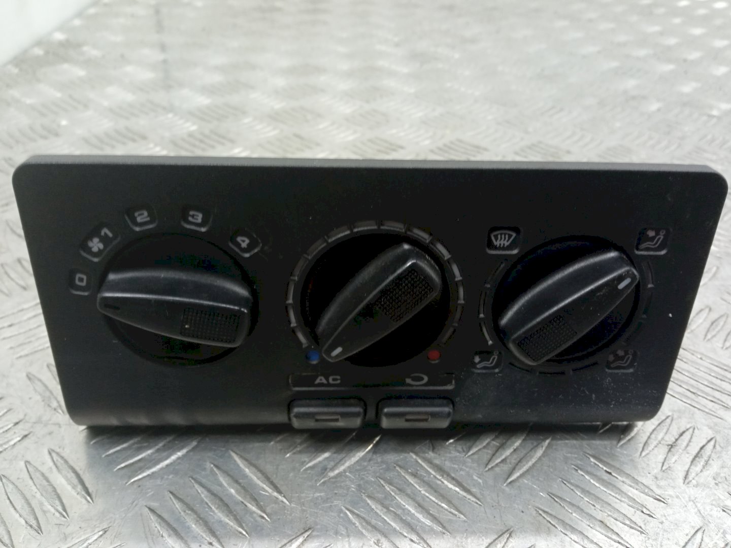 Блок управления климат-контроля - Seat Ibiza 6K (1993-2002)
